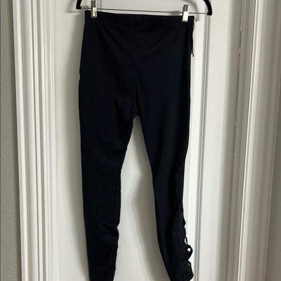 Savage X Fenty Black Ruched Performance Leggings | Size L - Picture 4 of 7